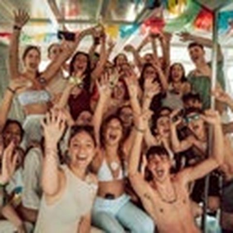Boat party con estudiantes en la ría de Punta Umbría